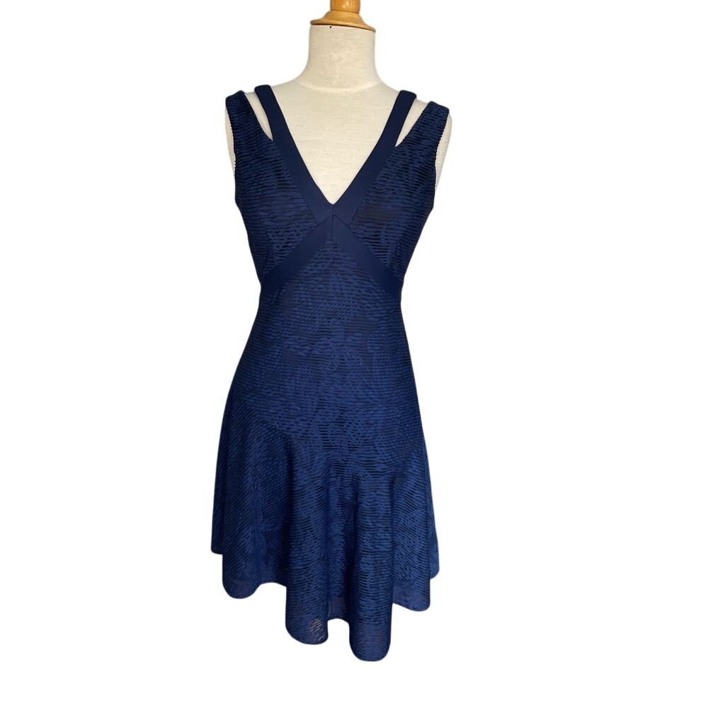 Guess Textured Asymmetrical Fit & Flare W/Cut-Out Detail on Shoulder Blue Size 4